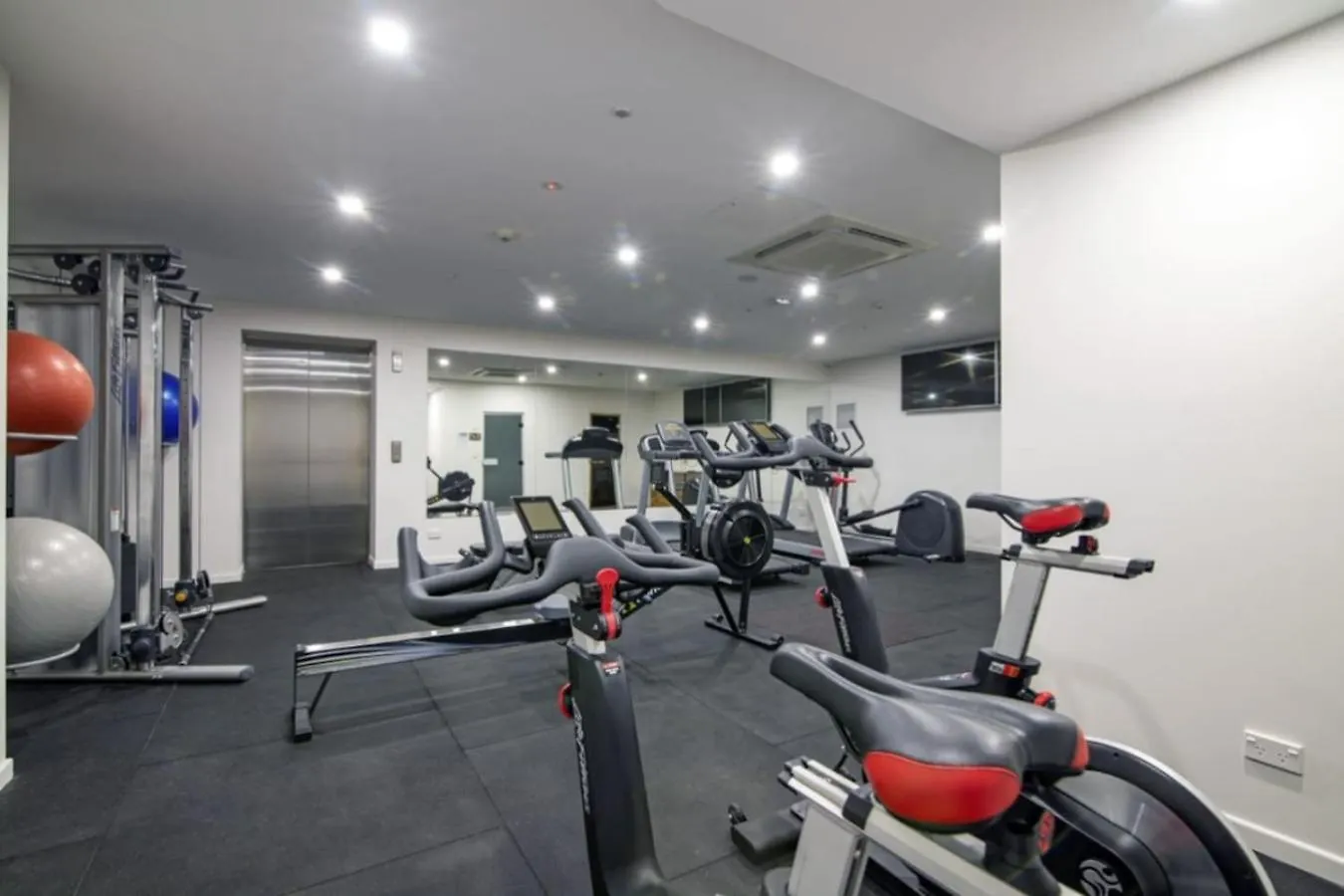 Views Over Surfers Paradise 1 Bedroom Apartment Guldkusten Australien